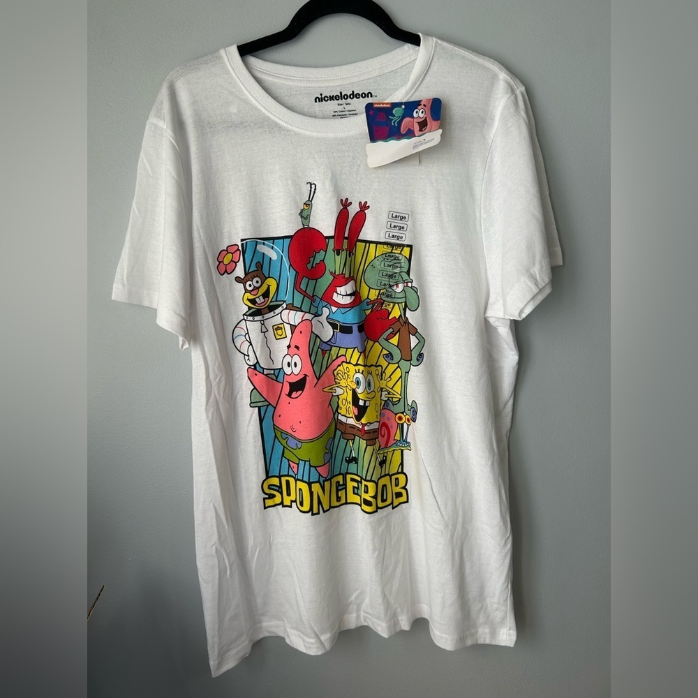 Nickelodeon SpongeBob graphic tshirt size large NWT